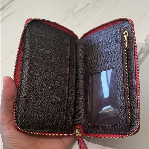 Coach Zip Wallet - Picture 4 of 8